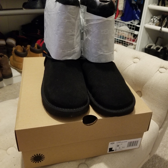 Bailey Bow II Checker - Picture 7 of 8